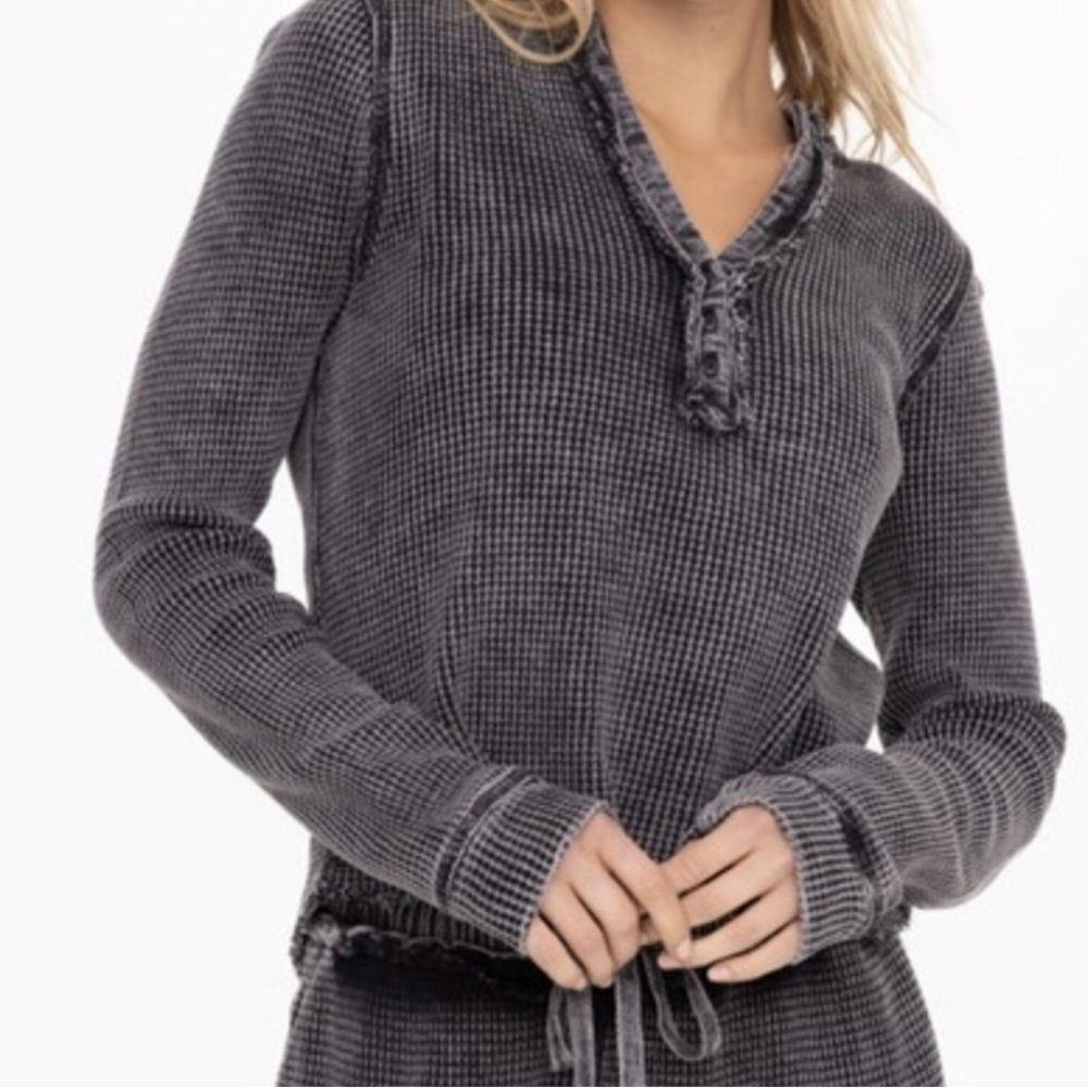 mono b black distressed mineral-washed long sleeve top NWT  KT11892